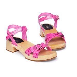 Swedish Hasbeens Pink embossed croc low chunky sandals size 37